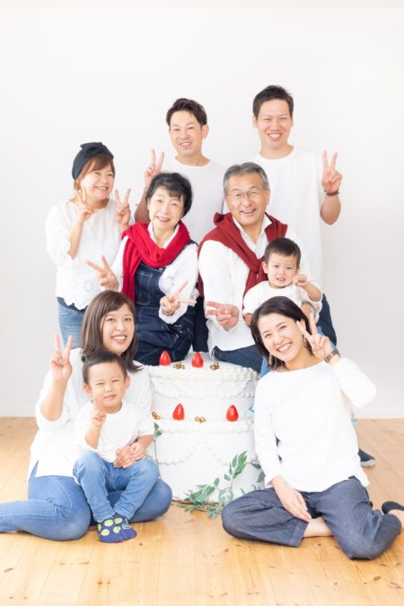 家族写真　シニア　還暦祝い　ハウススタジオ　海老名　厚木